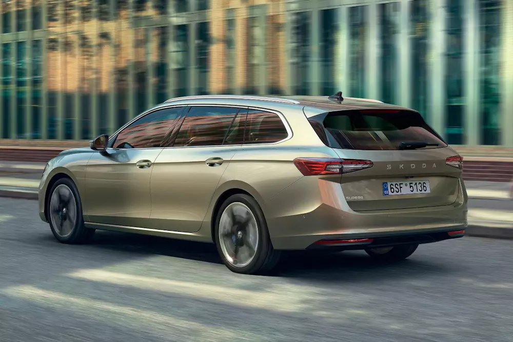 skoda-superb-carrinha carrinha Skoda Superb - carro familiar espaçoso