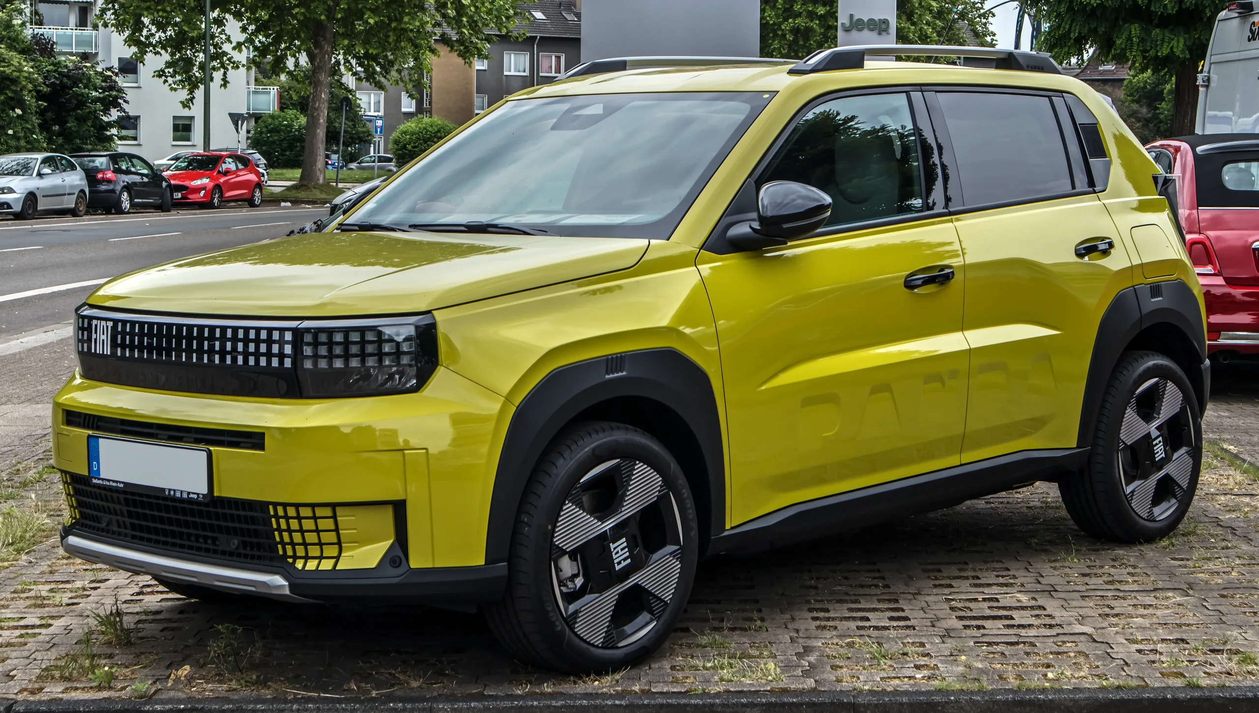Fiat Grande Panda amarelo