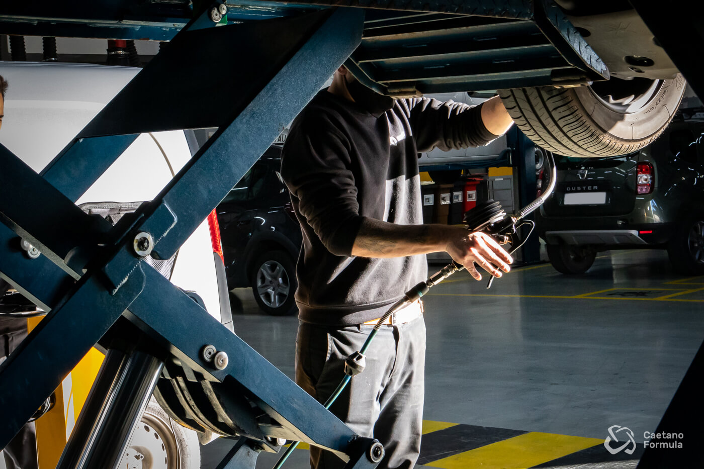 Serviços de Oficina Caetano Formula serviços de oficina caetano formula