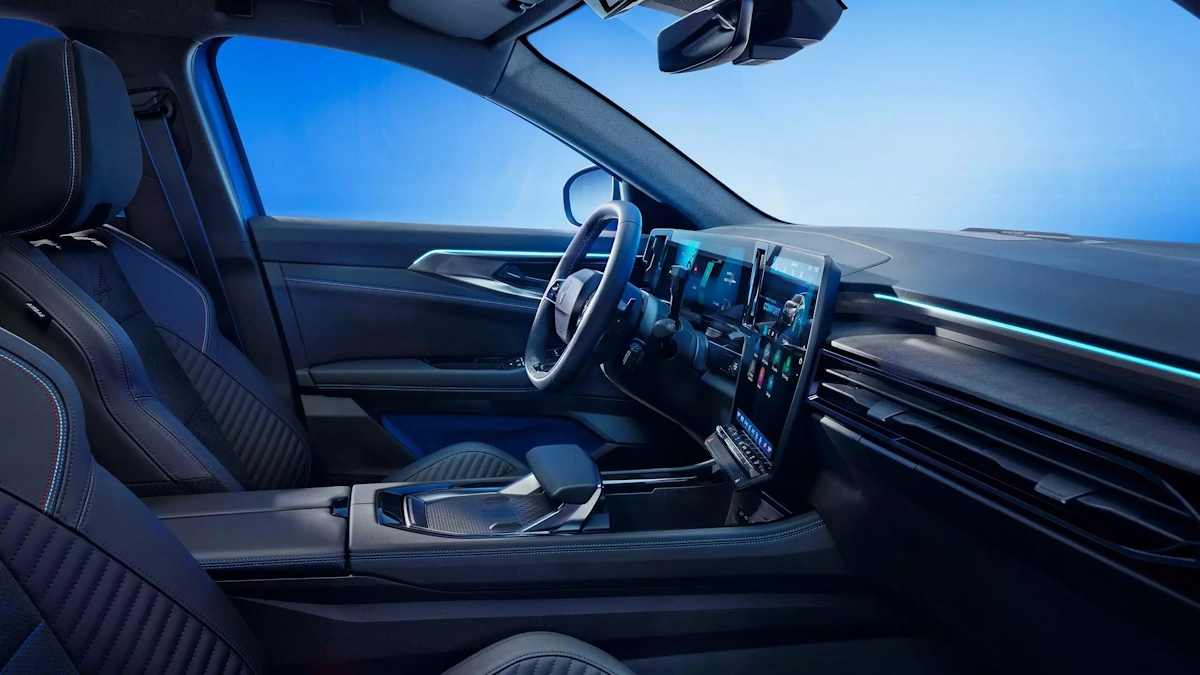 bancos e interior do rafale