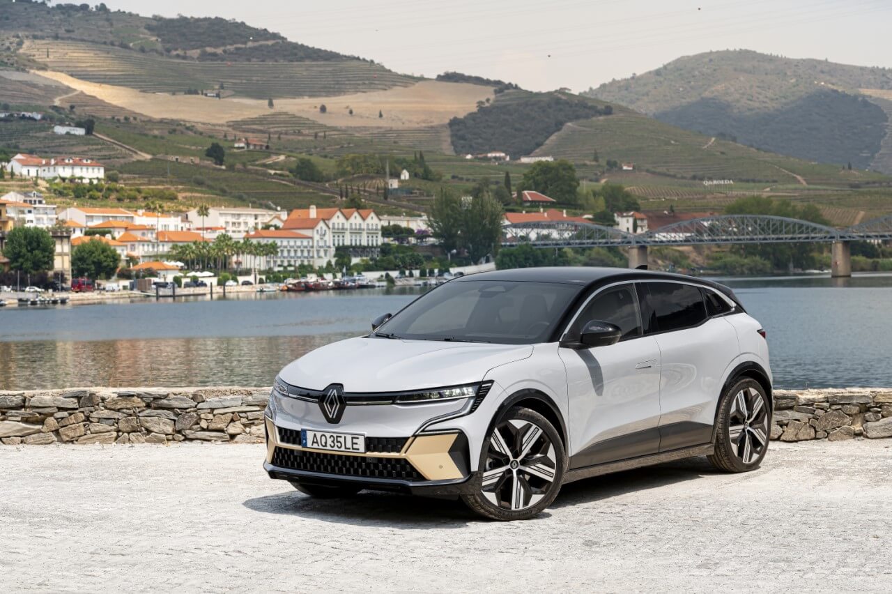 renault-megane-etech-eletrico-ano-2023-media-65f95b46320a9 Renault Megane E-Tech como elétrico do ano 2023