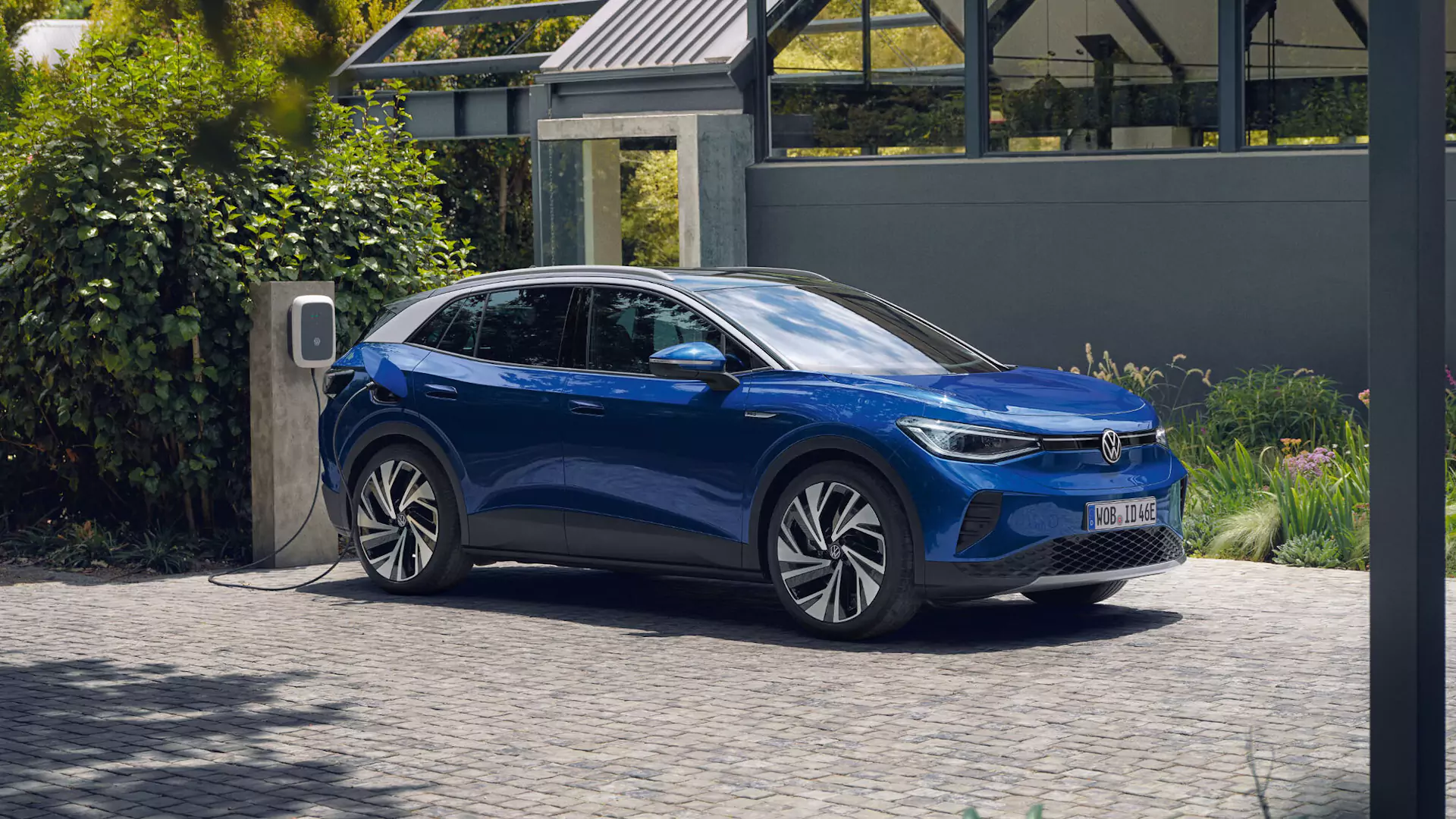 Volkswagen ID.4 100% elétrico a carregar