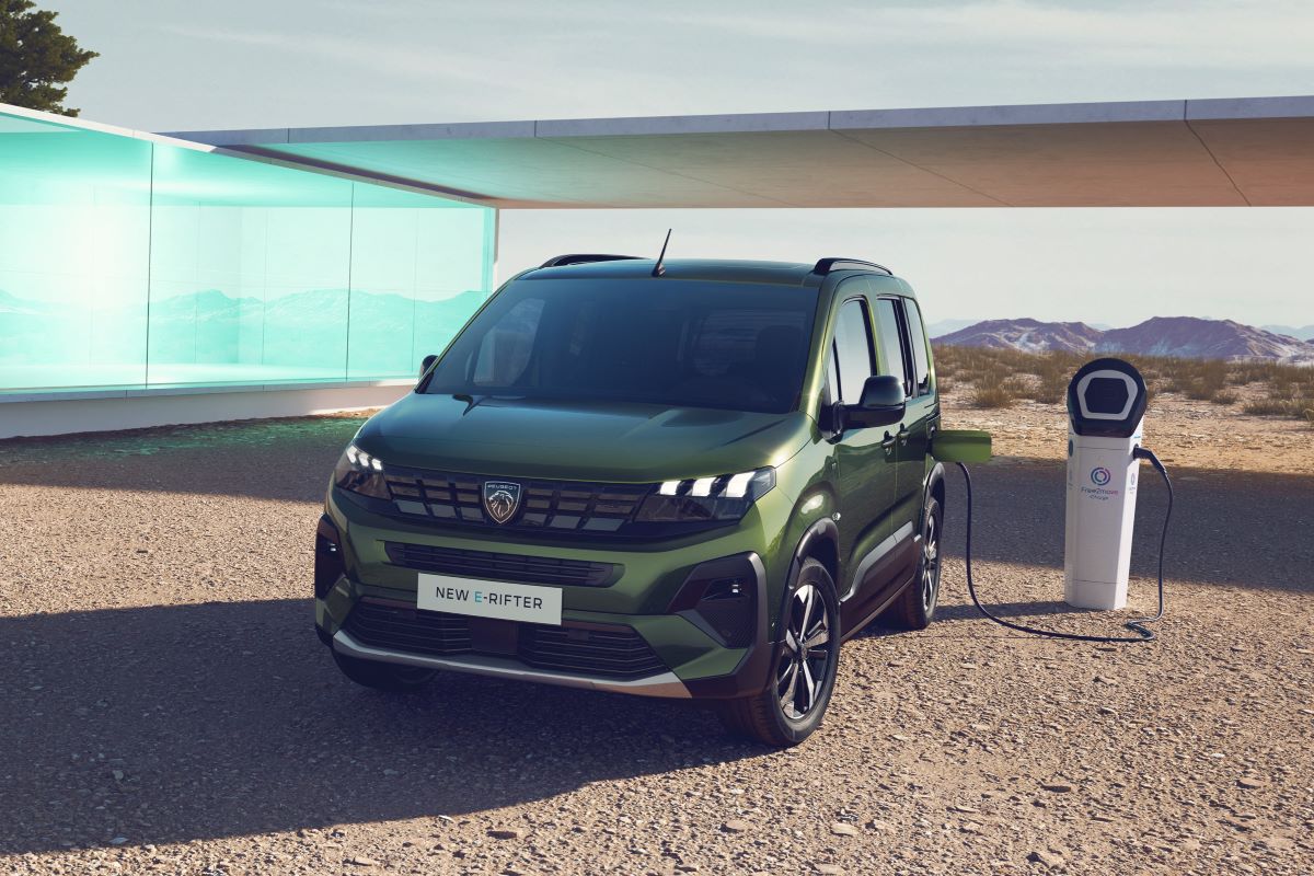 peugeot-e-rifter Peugeot E-Rifter a carregar