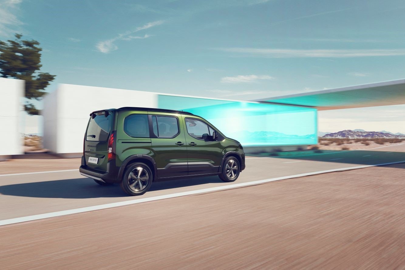 peugeot-erifter-motores Peugeot E-rifter motor e autonomia