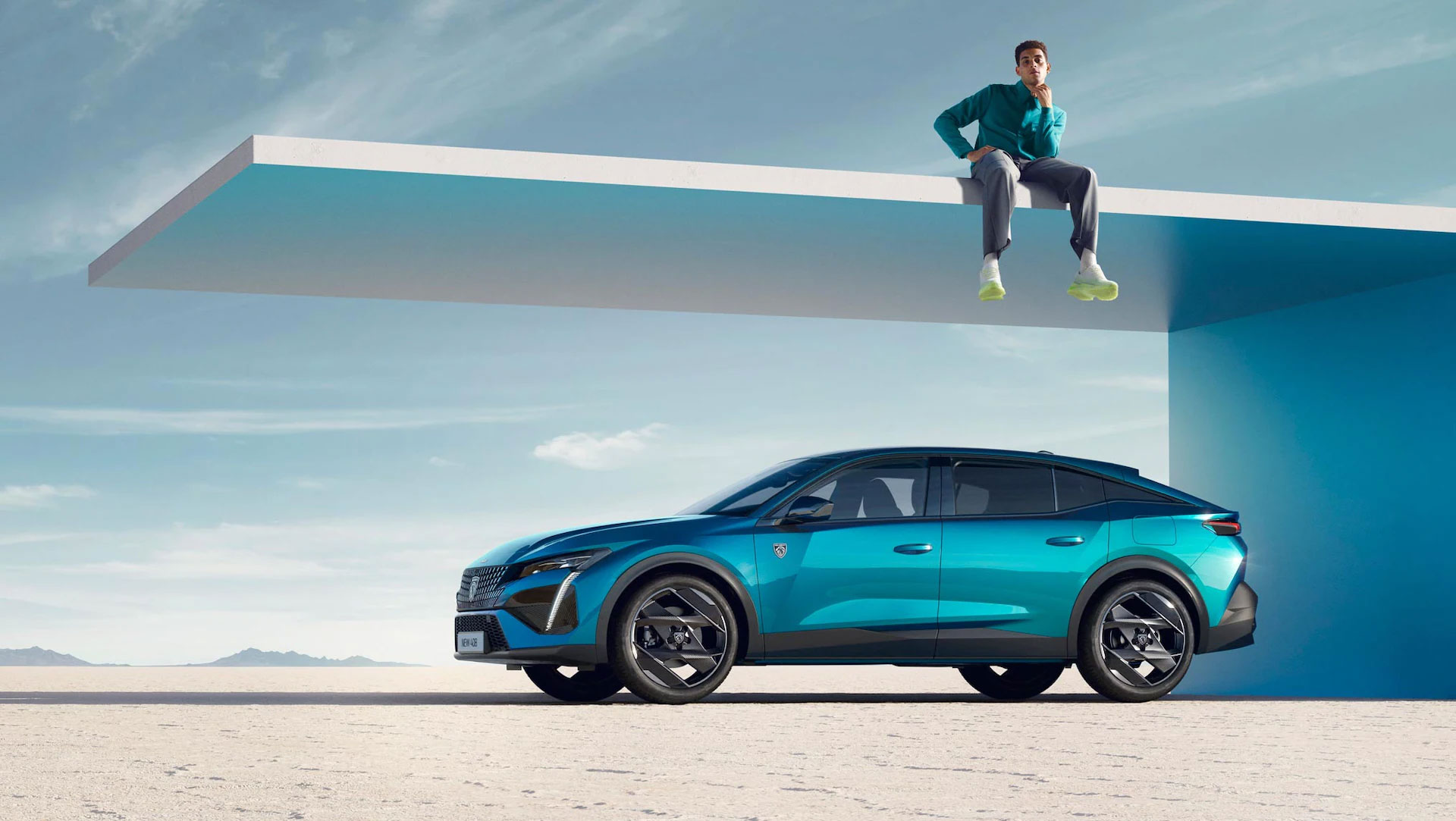 PEUGEOT_408PHEV_2206CN_032_2030x1145-media-64b6ec198d075 Peugeot 408 híbrido plug-in