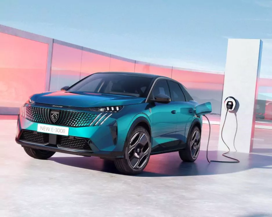 Peugeot e-3008 e hybrid