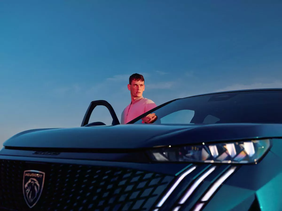 versões do 3008: allure e gt