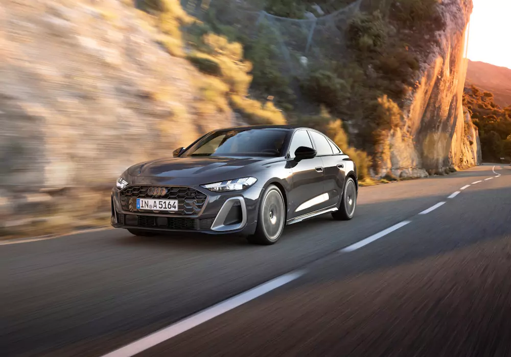 audi-a5-limousine-motor Audi A5 Limousine motor