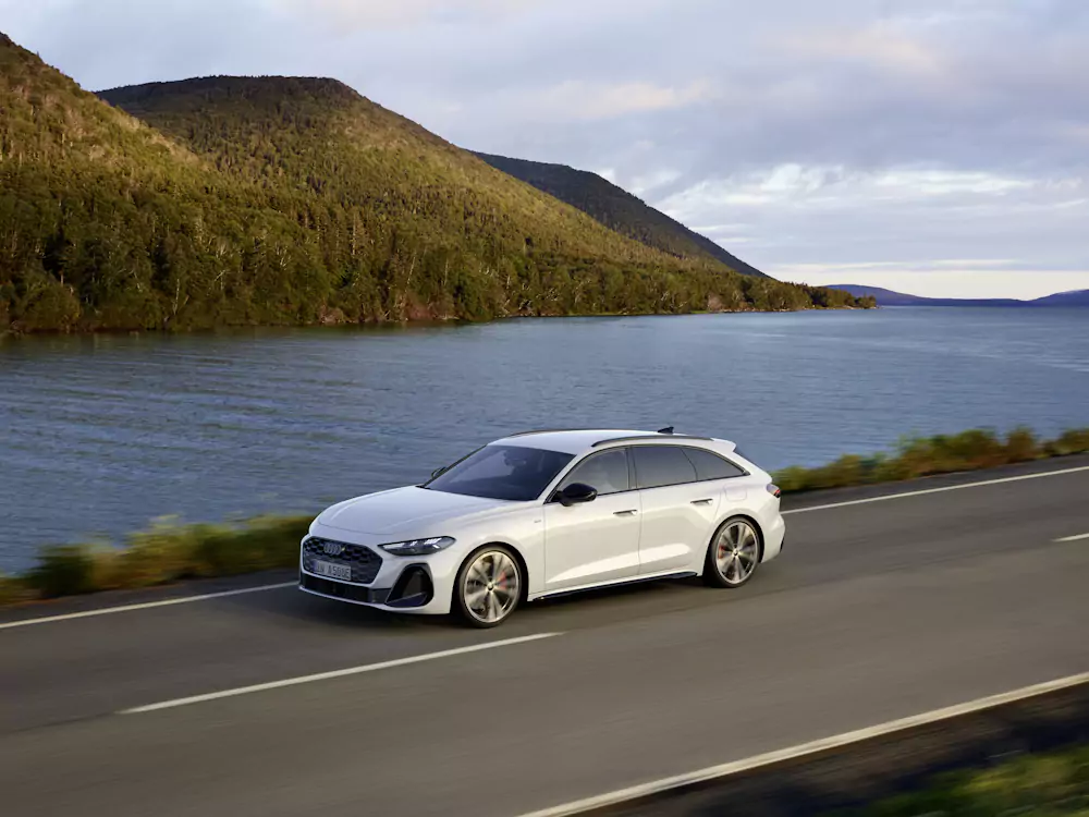 a5-avant-e-hybrid Audi A5 Avant híbrido plug in na estrada