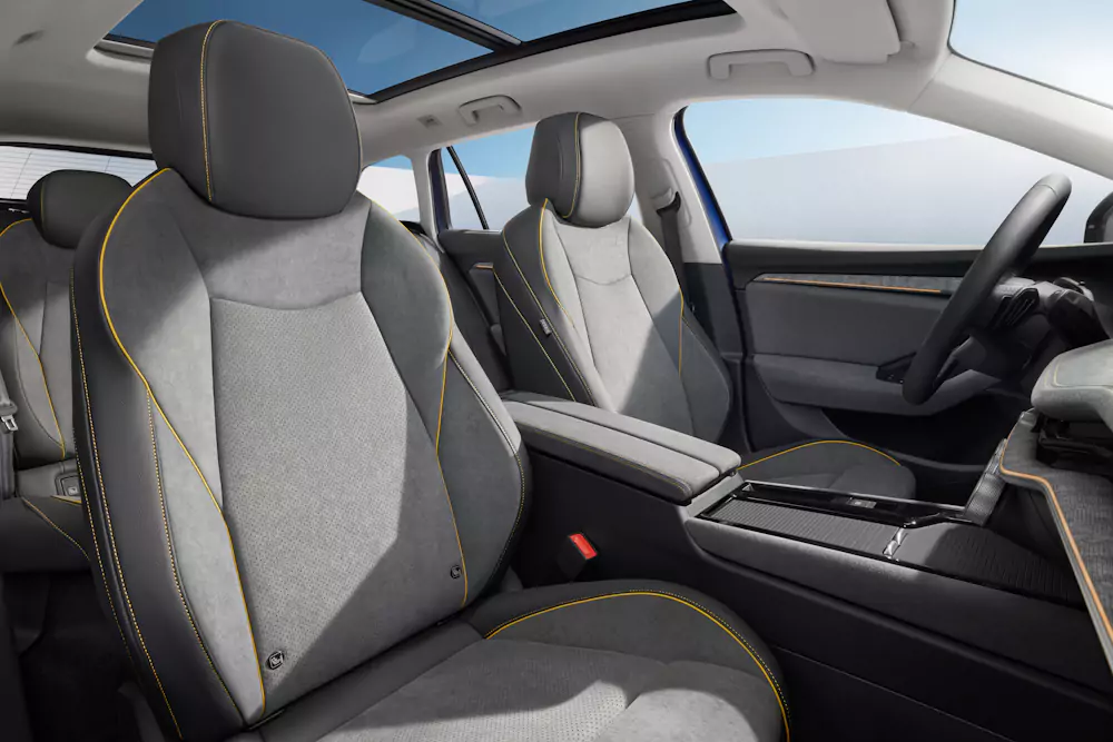 interior-skoda-superb interior da carrinha Skoda Superb