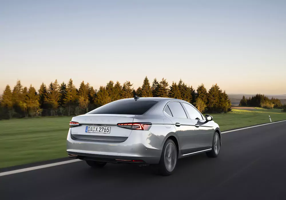 2.0-tdi-skoda-superb Škoda Superb 2.0 tdi