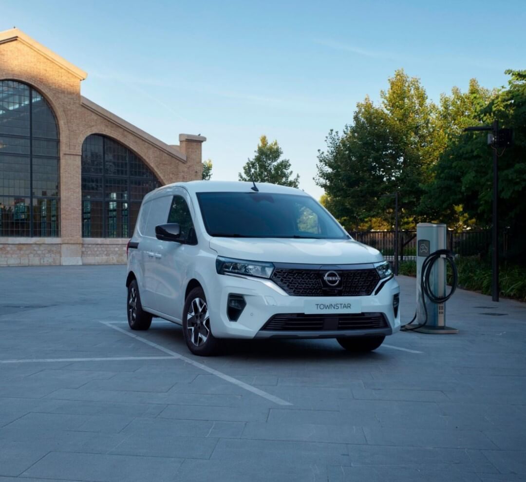 carregamento nissan townstar