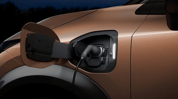 nissan-eletricos-bateria.jpg-media-66431a4c0478d nissan elétrico a carregar a bateria
