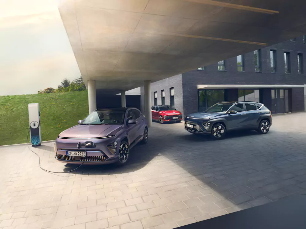 carros elétricos Hyundai a carregar