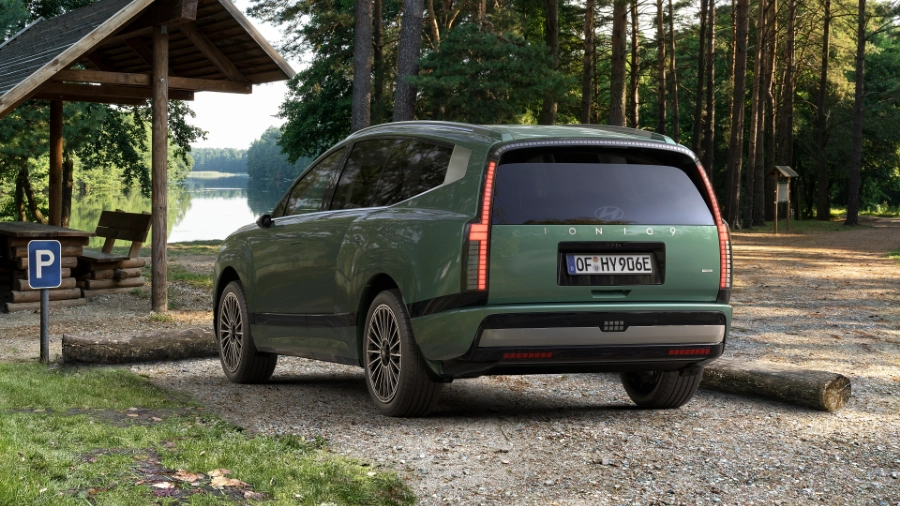 Hyundai IONIQ 9 vista traseira