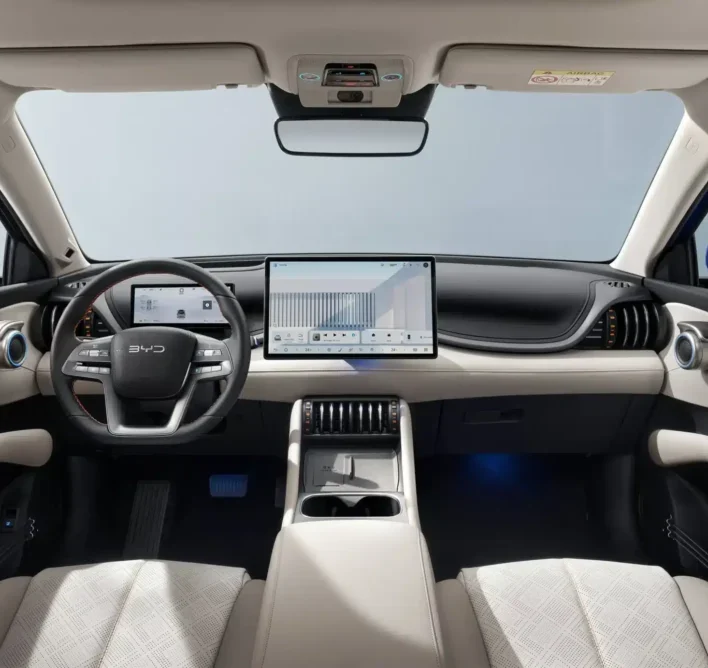 BYD ATTO 3 EVO vista interior tecnologia