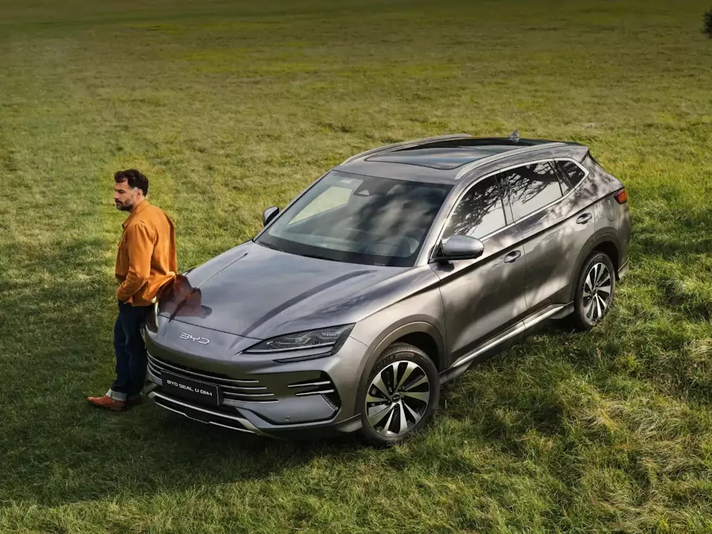 byd-suv-hibrido byd seal u d-mi em cinzento