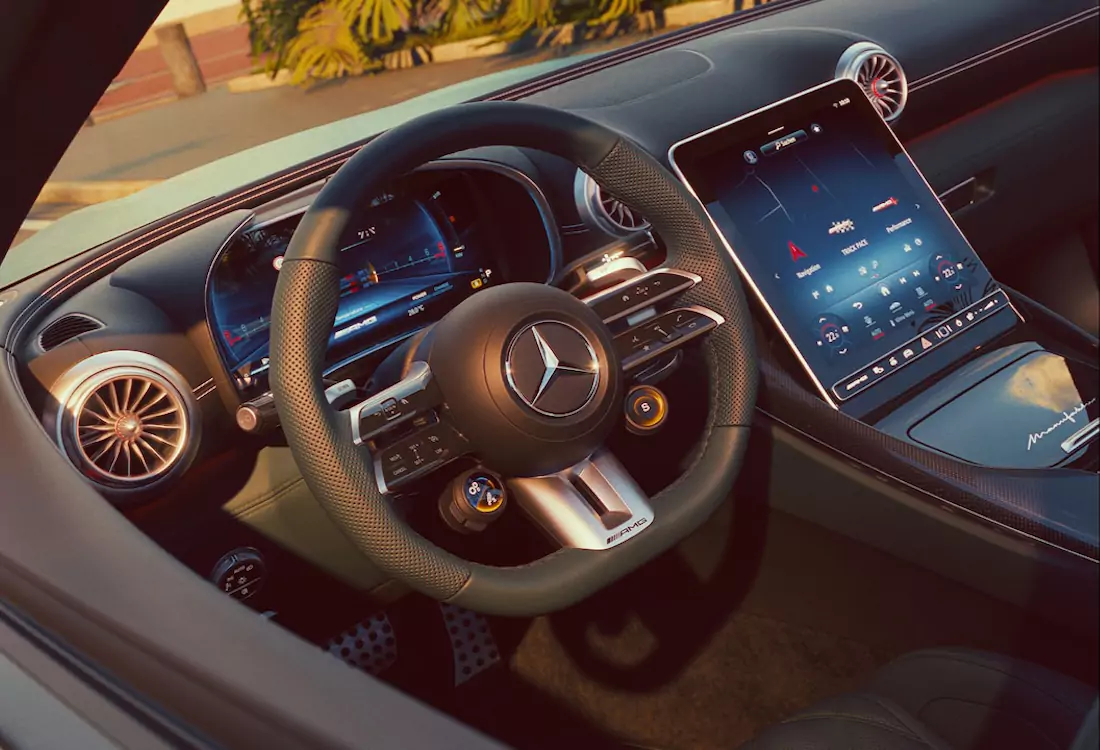 amg-sl-interior Mercedes AMG SL interior