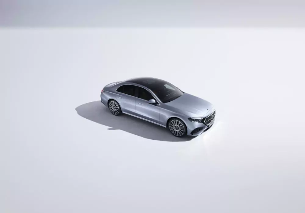 mercedes-benz-e-limousine Mercedes-Benz E Limousine