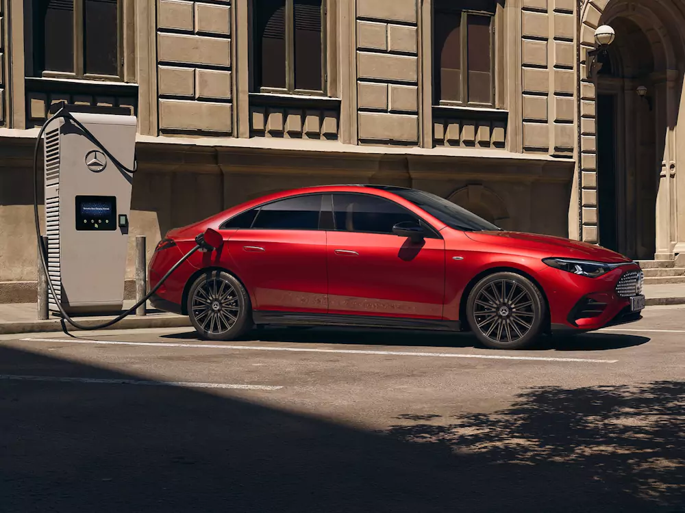cla-electric Mercedes-Benz CLA elétrico a carregar