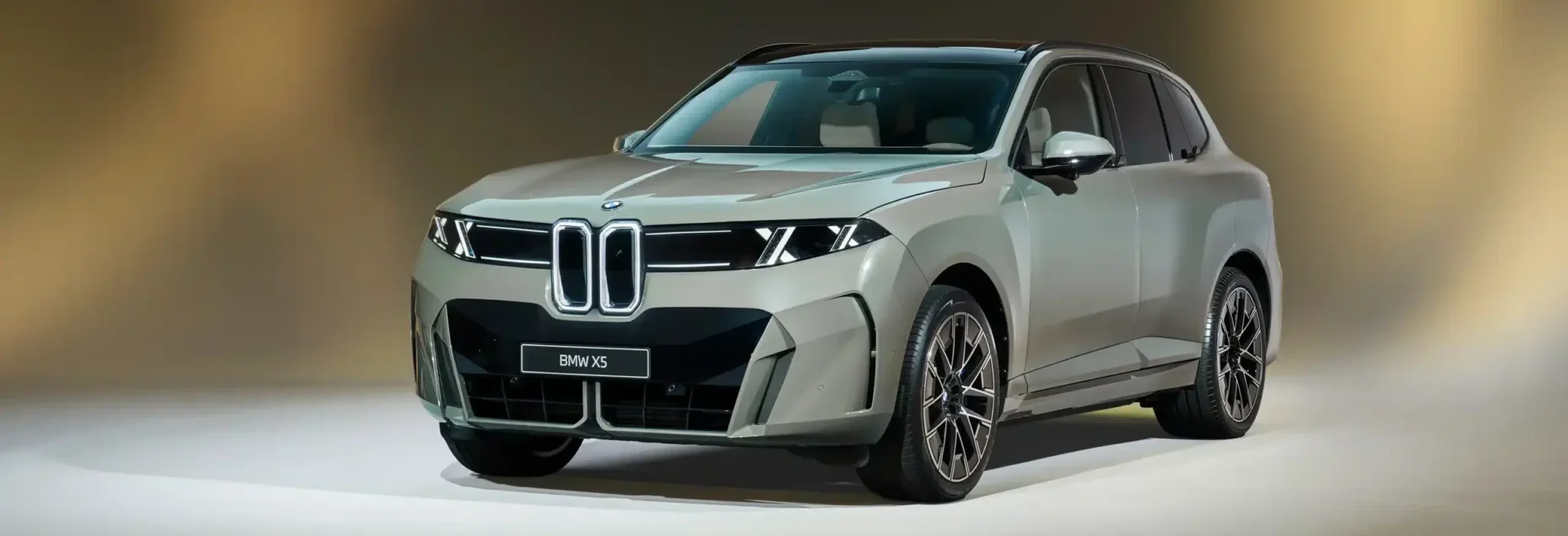 BMW X5 visto de frente