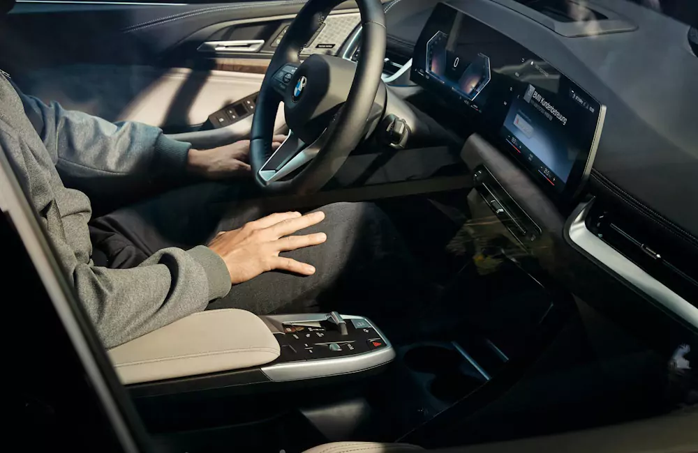 BMW 2 Active interior