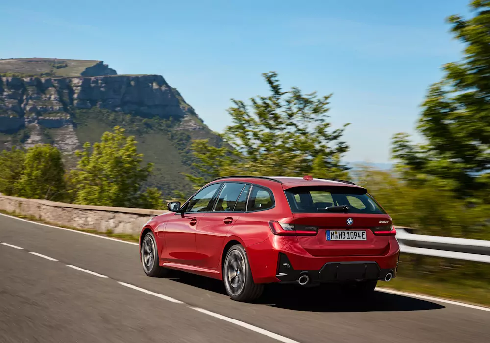 BMW 330e Touring plug in hybrid