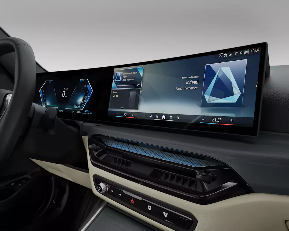 tecnologia-serie-3 bmw curved display
