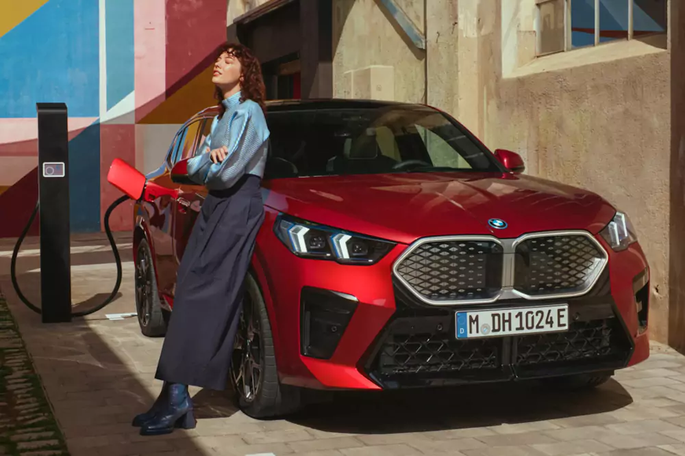 bmw-carregar BMW EV a carregar