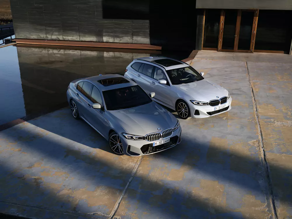 vista superior do teto panorâmico do bmw 330e