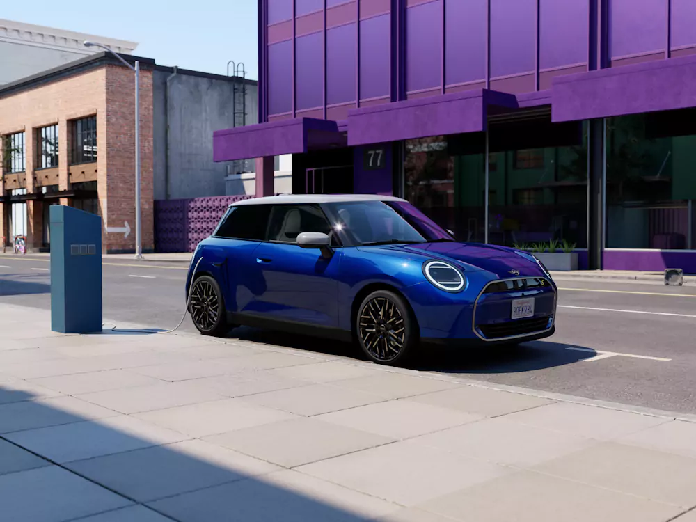 mini-cooper-electric-s MINI Electric S estacionado na rua