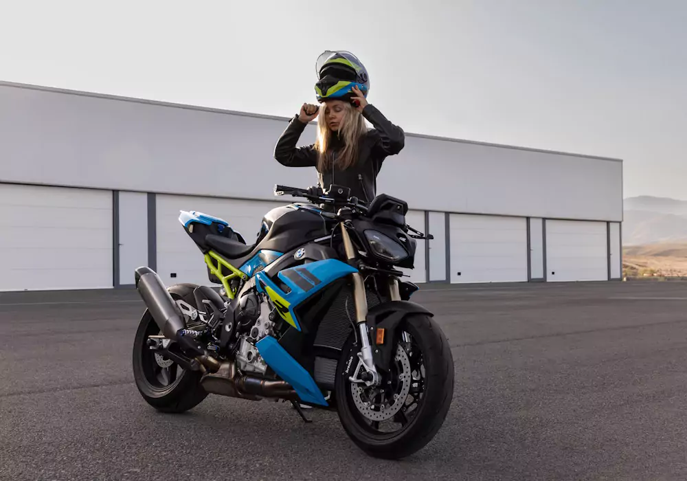 nova-s-1000-r-por-fora Nova S 1000 R por fora