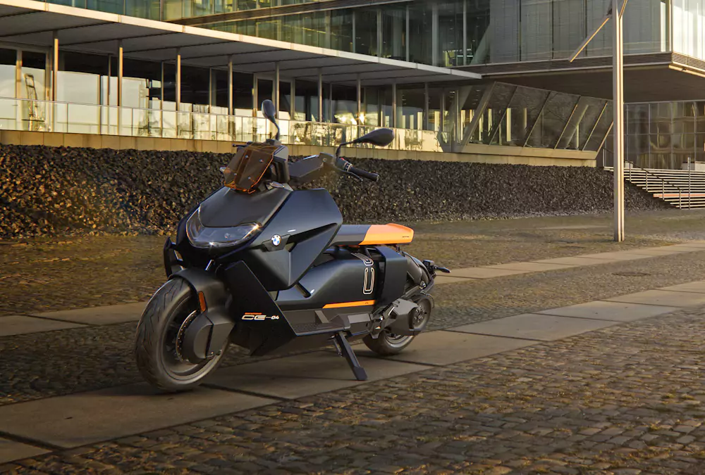 bmw-ce-04-31kw BMW CE 04