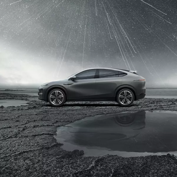 g6-preto G6 Midnight Black