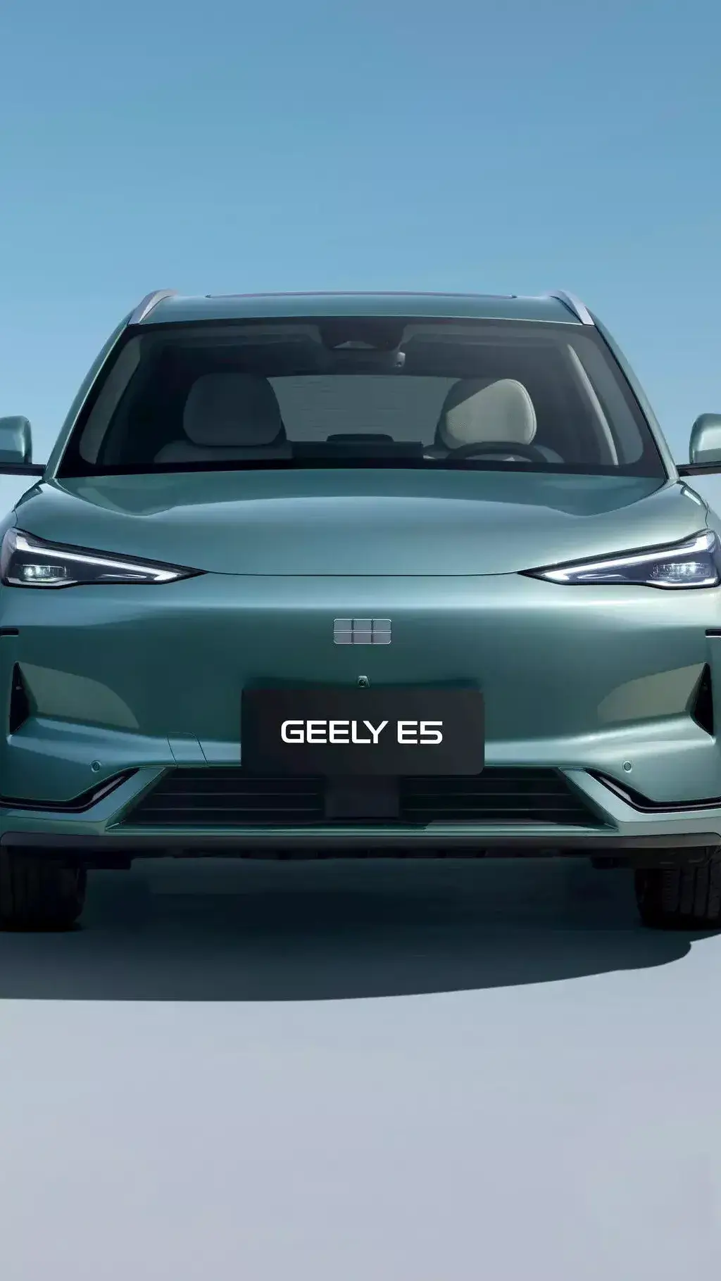 Vista frontal do Geely E5