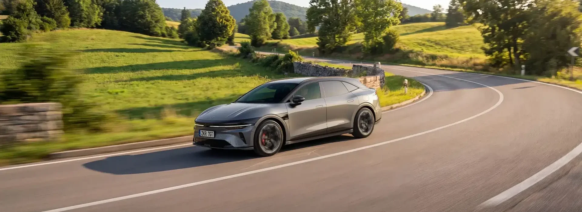 Zeekr 7GT em estrada