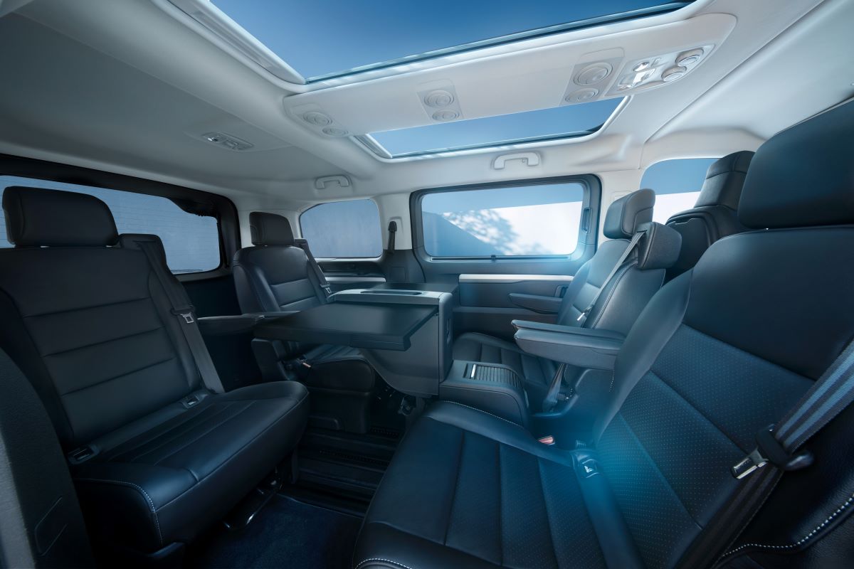 Interior Opel Zafira e-life