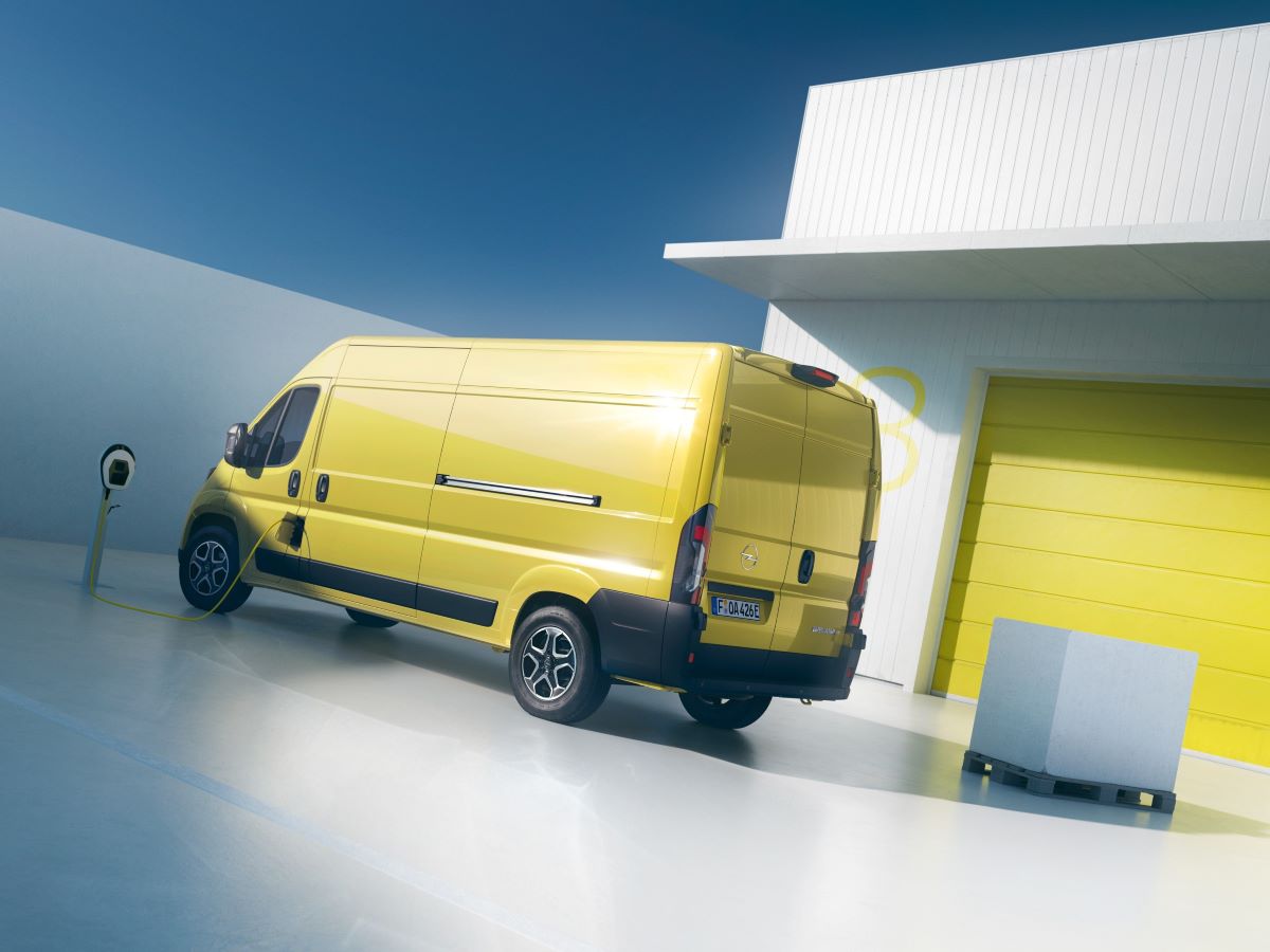 Opel Movano elétrico e diesel