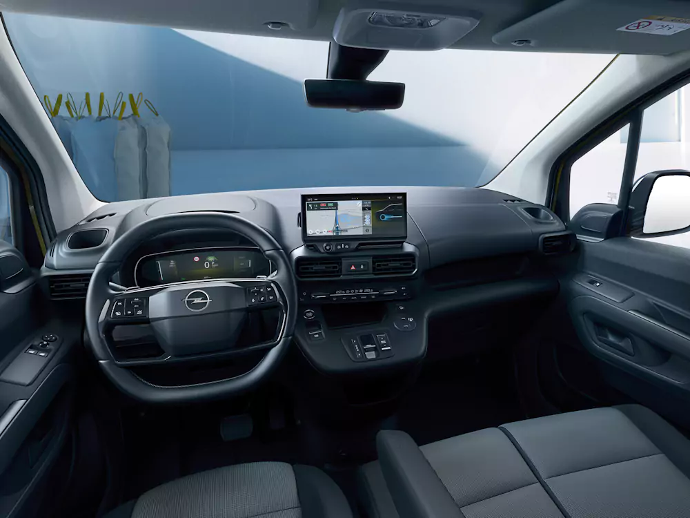 opel-combo-interior interior Opel Combo Cargo carrinha comercial