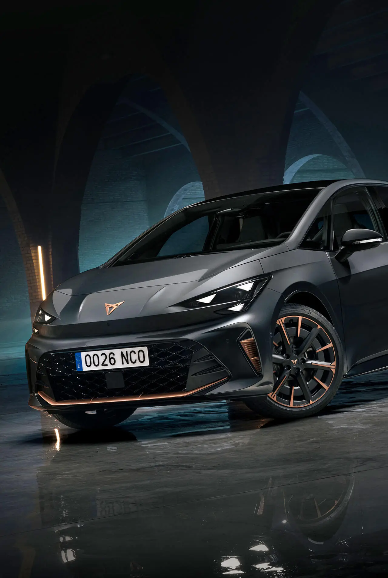 Cupra Born visto de frente