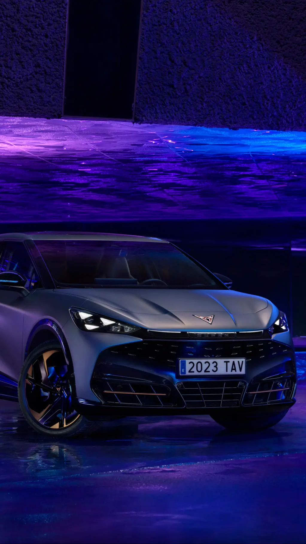 CUPRA Tavascan visto de frente